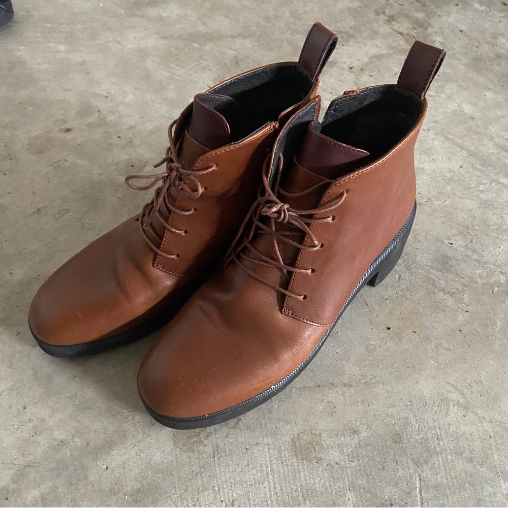 Camper chunky heeled leather boots